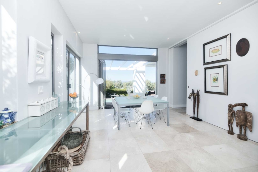 3 Bedroom Property for Sale in Fernkloof Estate Western Cape